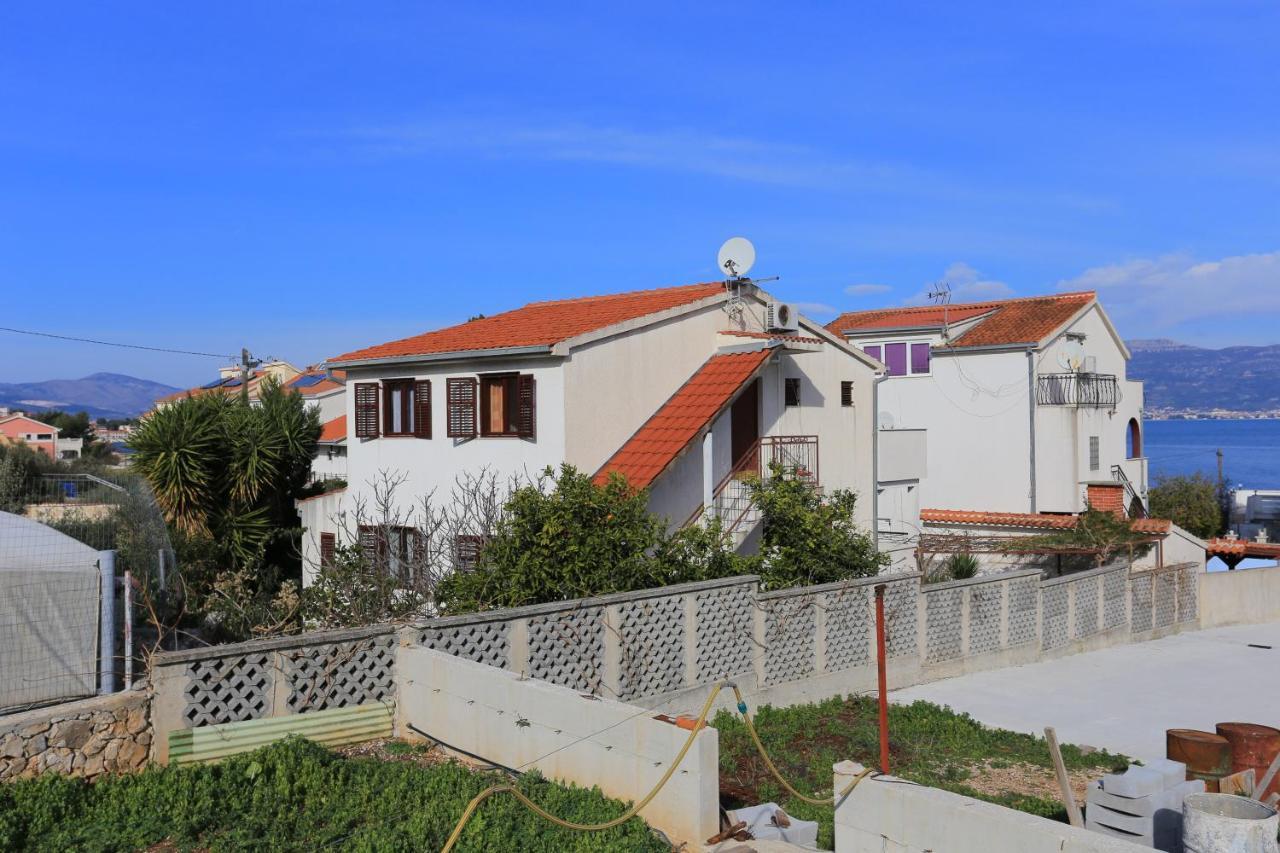 Apartments By The Sea Slatine, Ciovo - 16345 Bagian luar foto