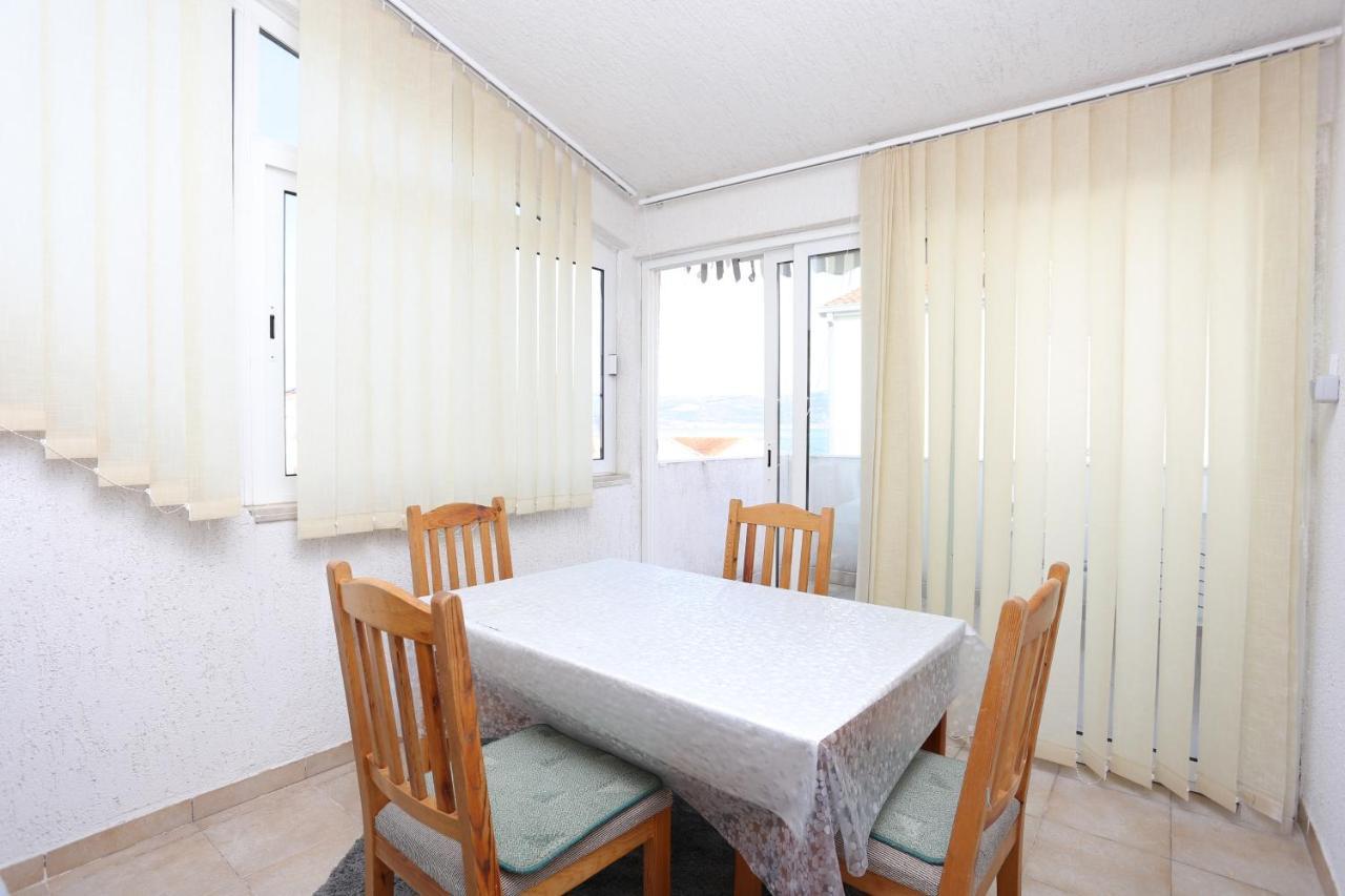 Apartments By The Sea Slatine, Ciovo - 16345 Bagian luar foto
