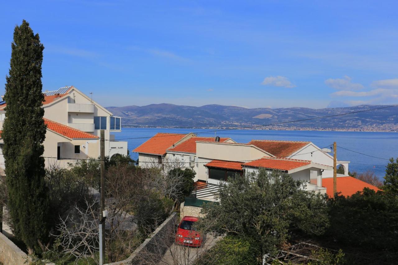 Apartments By The Sea Slatine, Ciovo - 16345 Bagian luar foto