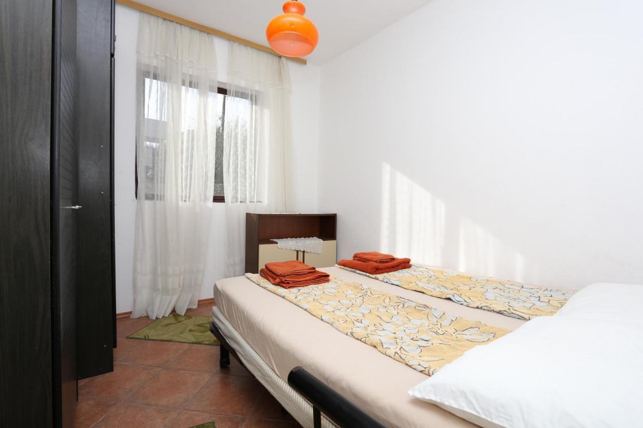 Apartments By The Sea Slatine, Ciovo - 16345 Bagian luar foto