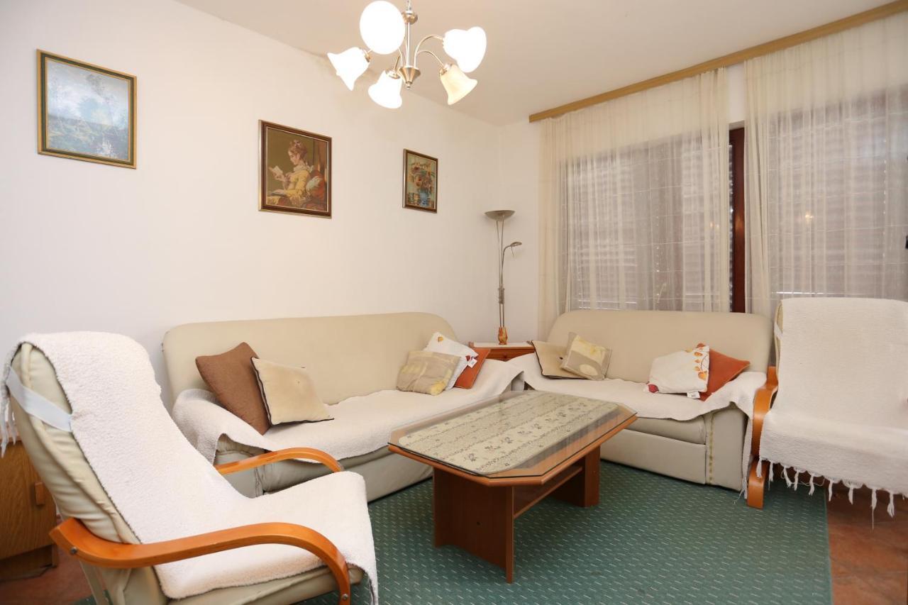 Apartments By The Sea Slatine, Ciovo - 16345 Bagian luar foto