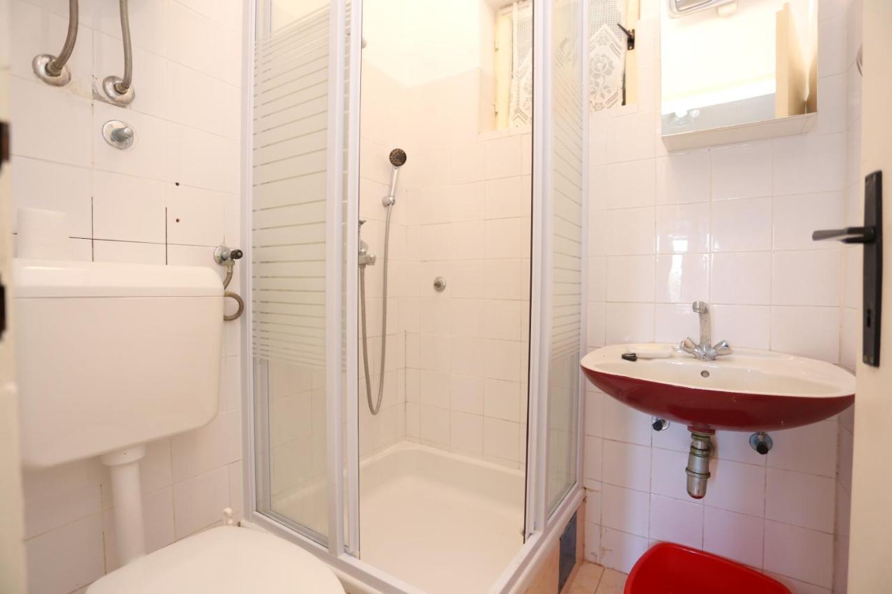 Apartments By The Sea Slatine, Ciovo - 16345 Bagian luar foto